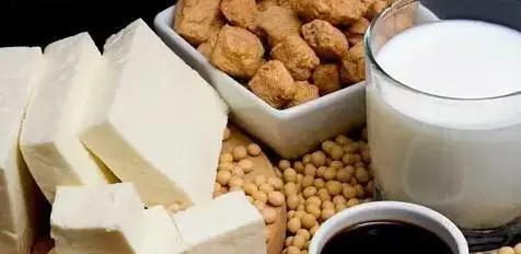 脂肪肝的食疗效果及（通过合理饮食控制改善脂肪肝症状）