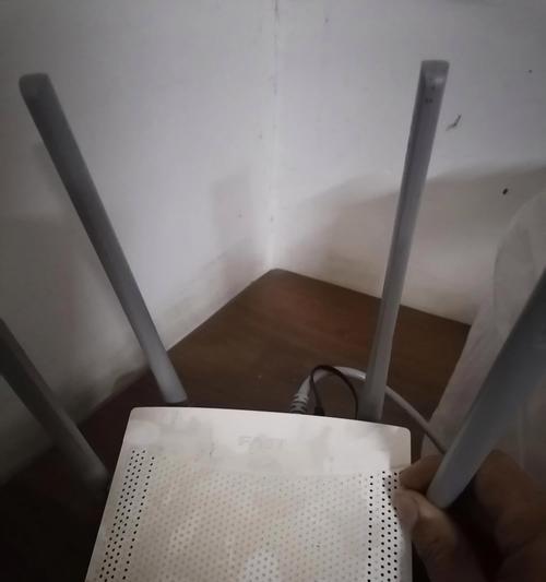如何有效桥接无线路由器（简单实用的无线网络扩展技巧）