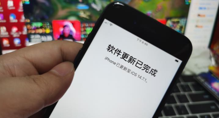 iPhone显示无SIM卡的解决方法（解决iPhone显示无SIM卡问题的实用方法）