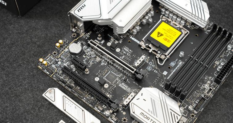 PCIex1和x16的通用性及性能差异（了解PCIex1和x16的通用性及其对系统性能的影响）