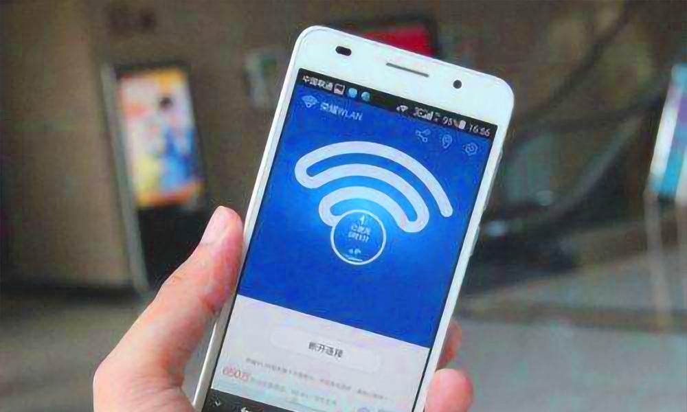 解决WiFi光信号闪红灯的方法（优化WiFi信号以消除光红灯闪烁问题）