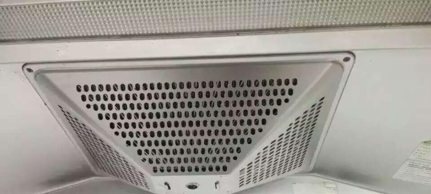 如何解决无法清洗的油烟机内部问题（探寻专家建议和实用技巧）