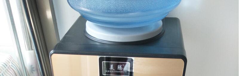 修复饮水机漏水，保障用水安全（探究饮水机漏水原因及解决方案）
