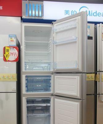 冰箱制冷剂泄漏的迹象及处理方法（保护环境、维护家庭安全）