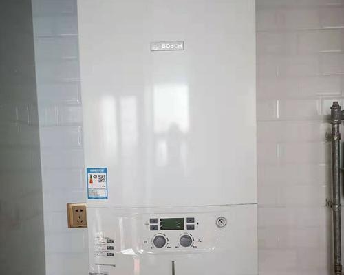 解决壁挂炉排水管堵塞的方法（轻松应对壁挂炉排水管堵塞）