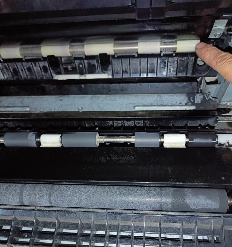 探究复印机显示功能故障的原因与解决方法（深入分析复印机显示功能故障的常见症状与解决方案）