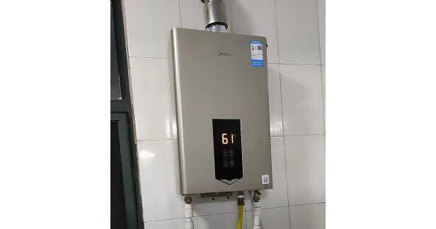 解析美的天然气热水器无法点火的原因（探究天然气热水器无火的常见问题及解决方法）