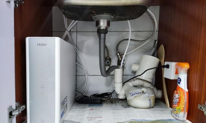 净水器进水问题的解决方法（有效防止净水器进水）