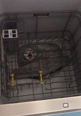 洗碗机清洗指南（让你的洗碗机保持清洁效果好）