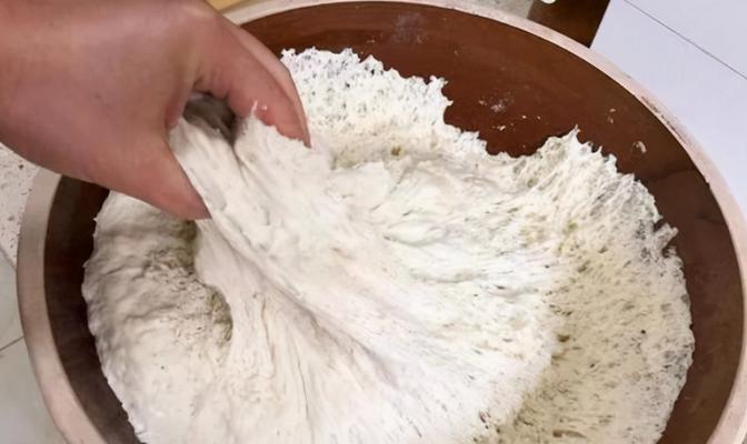 冰箱发面蒸馒头的制作方法（便捷省时的家庭做馒头新技巧）