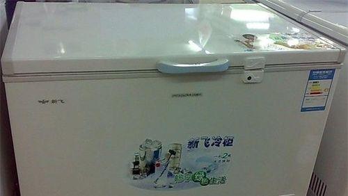 冰柜漏水口淌水的原因及解决方法（揭秘冰柜漏水口淌水的源头）