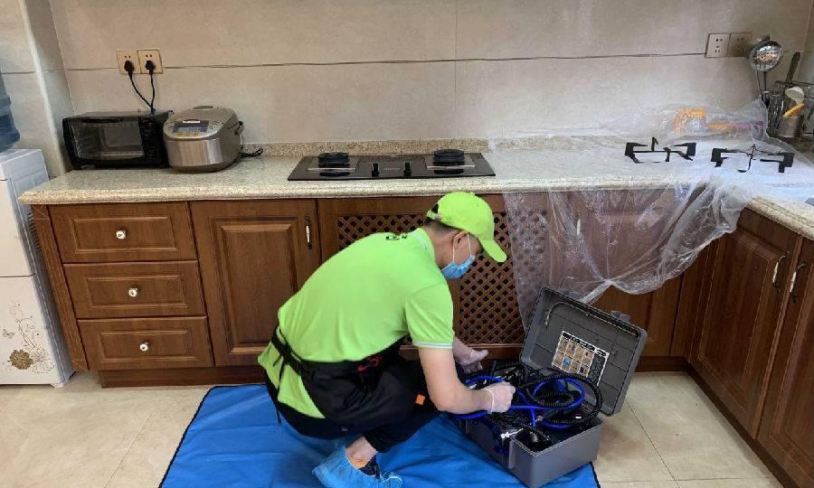 宁波中央空调清洗方法详解（全面了解清洗中央空调的步骤与技巧）