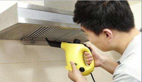 金子清洗油烟机的小窍门（省时又省力）