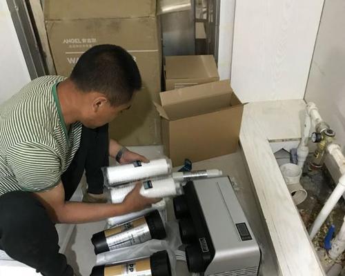 立体饮水机维修指南（解决饮水机故障的有效方法）