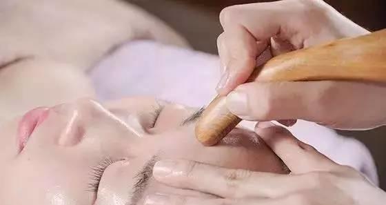 解决复印机皱纹问题的有效方法（消除复印件上的皱纹）