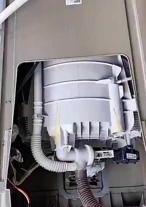 洗衣机不进水的维修方法（解决洗衣机无法进水的实用技巧与注意事项）