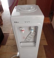 如何修理饮水机冷热水相串问题（解决饮水机冷热水相串问题的有效方法）