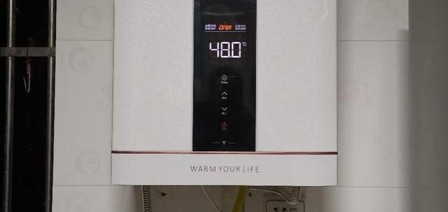 热水器点火出冷水的原因与解决方法（探究热水器点火出冷水现象的成因及应对策略）