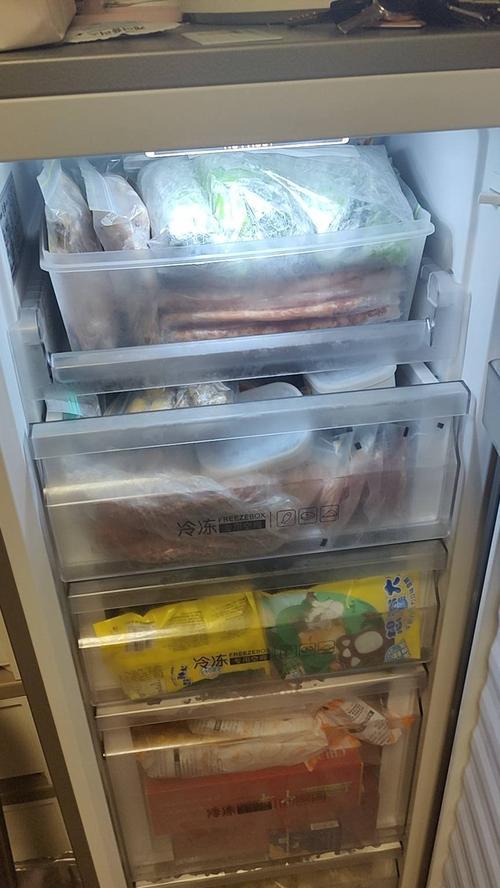 海尔冰箱冷藏室结冰解决方法（有效清理和预防措施帮你应对冷藏室结冰问题）