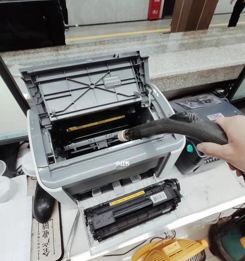 打印机侧面漏粉的原因及解决方法（深入探究打印机侧面漏粉现象）