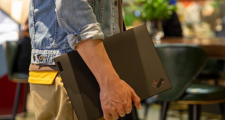 ThinkPad X1 Carbon 2022款性能如何？常见问题有哪些解决方法？