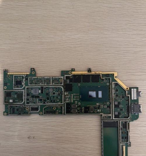Surface Pro 4配置参数有哪些？如何查看和比较不同版本？