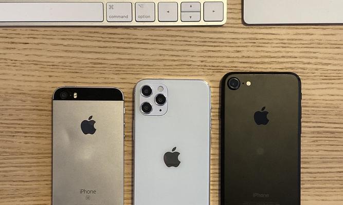 iPhone 12 mini的尺寸是多少？屏幕大小合适吗？