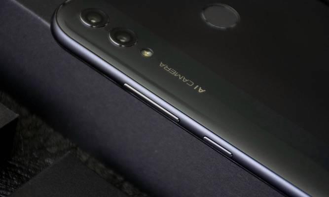 Honor8X是什么型号？这款手机的性能特点有哪些？