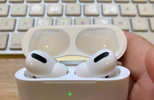 AirPods Pro如何正确充电？避免常见错误的步骤是什么？