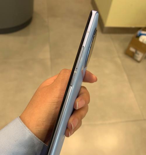 vivox27搭载的处理器与天玑系列相比性能如何？