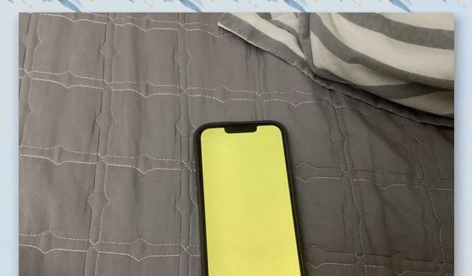 苹果x出现绿屏现象需要更换内屏吗？
