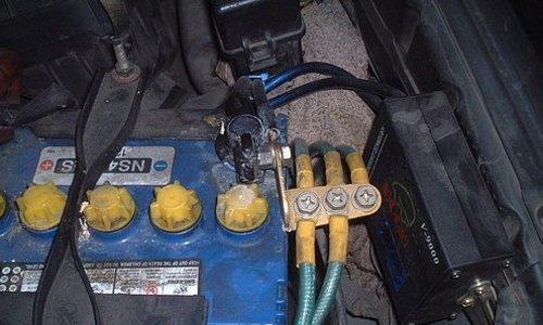 电动车充电器风扇负极接地可行吗？