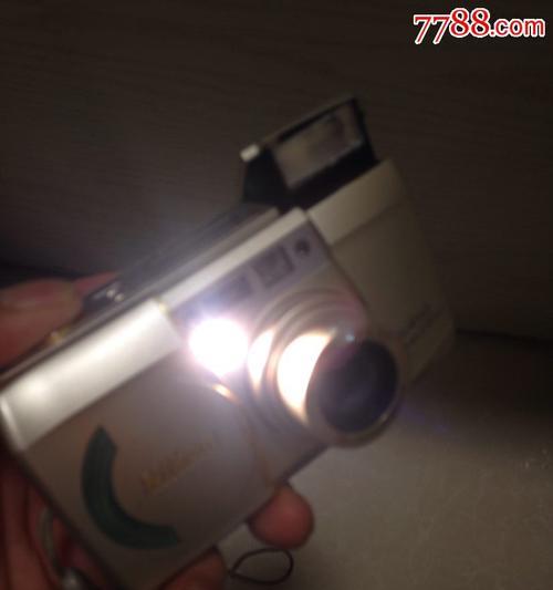笔记本电脑耗多少度电？尼康调节模式怎么用手机拍照？