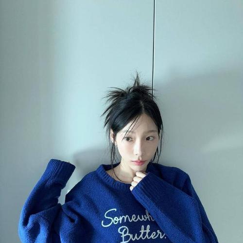如何使用手机高清镜头拍摄泰妍？