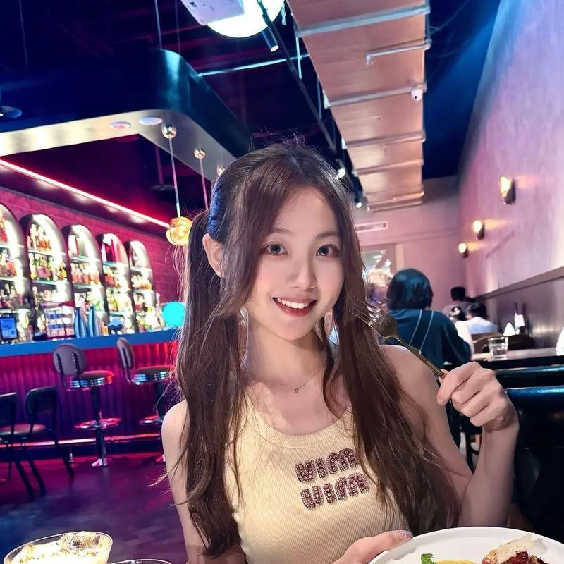 如何正确持握手机进行拍照？