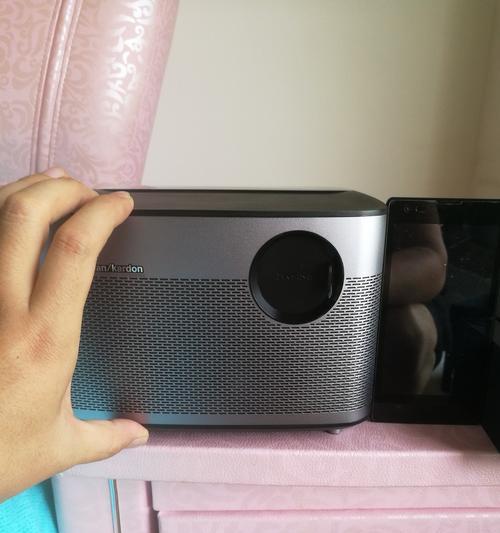 极米H1投影仪自适应功能特点？如何使用？