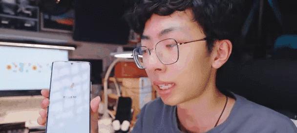 小米笔记本播放视频出现拖影的解决方法是什么？