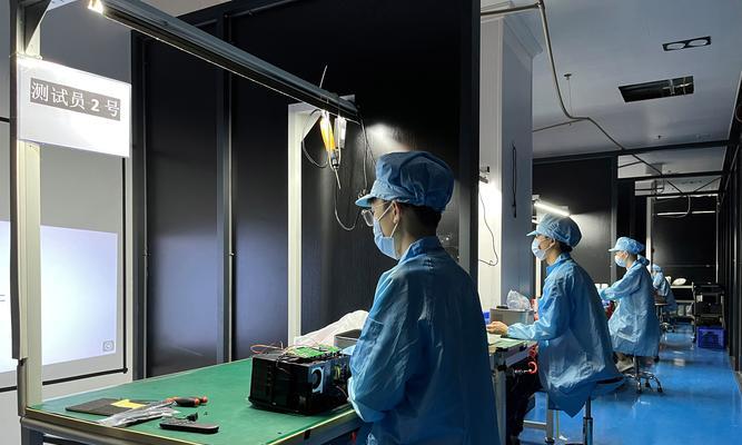 宿舍mini投影仪的正确使用方法是什么？