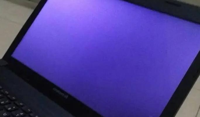 新电脑出现黑屏是正常现象吗？