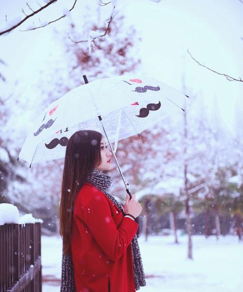 手机在雪中拍照后关机会怎样？如何预防？