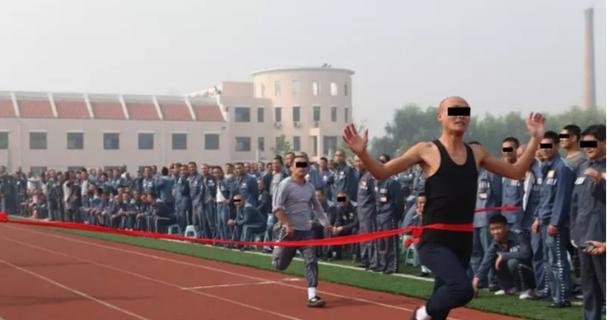 静水监狱怎么拿手机拍照？有哪些技巧可以提高照片质量？