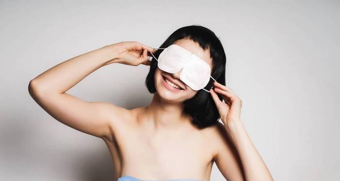 拍照时如何用手机遮住眼睛？遮住眼睛后效果如何？