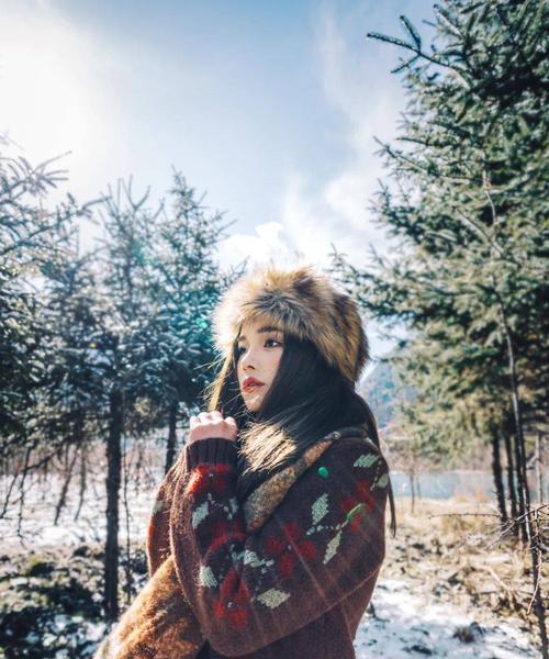 雪地人像拍摄模糊如何解决？提高雪地人像照片清晰度的技巧是什么？