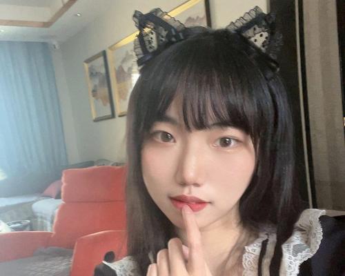 手机如何自拍耳朵照片？
