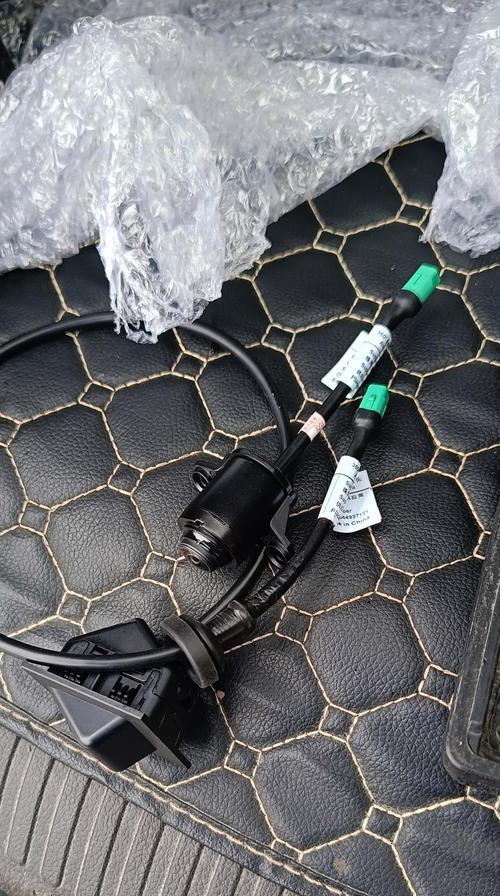 笔记本摄像头模糊的调整方法是什么？
