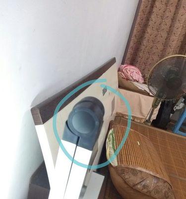 台灯充电器松动了怎么处理？