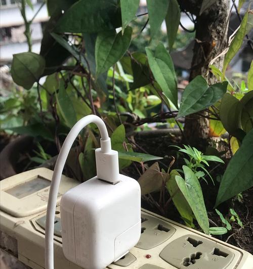 能让手机开机的充电器是什么？使用效果如何？