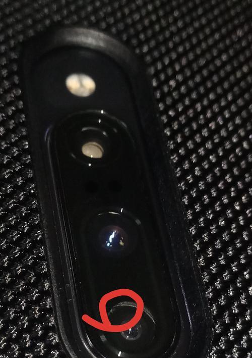 手机摄像头碎毛如何清理？