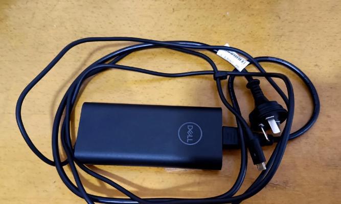 g15充电器的外观和规格是什么？使用时应注意什么？