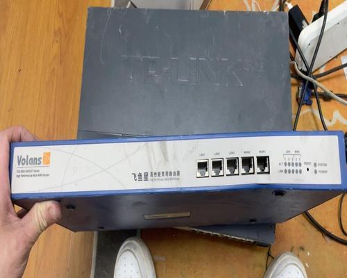 路由防火墙的主要作用是什么？